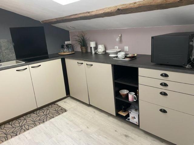 Ferienwohnung Les Vieux Platanes La Crau Exterior foto
