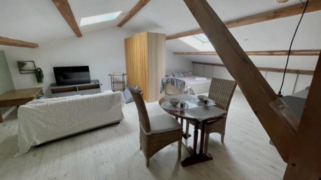 Ferienwohnung Les Vieux Platanes La Crau Exterior foto